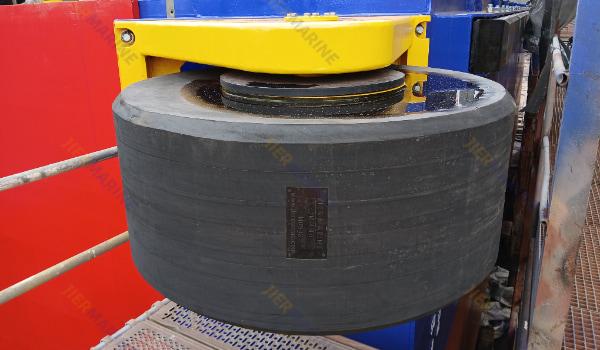 บังโคลนลูกกลิ้ง